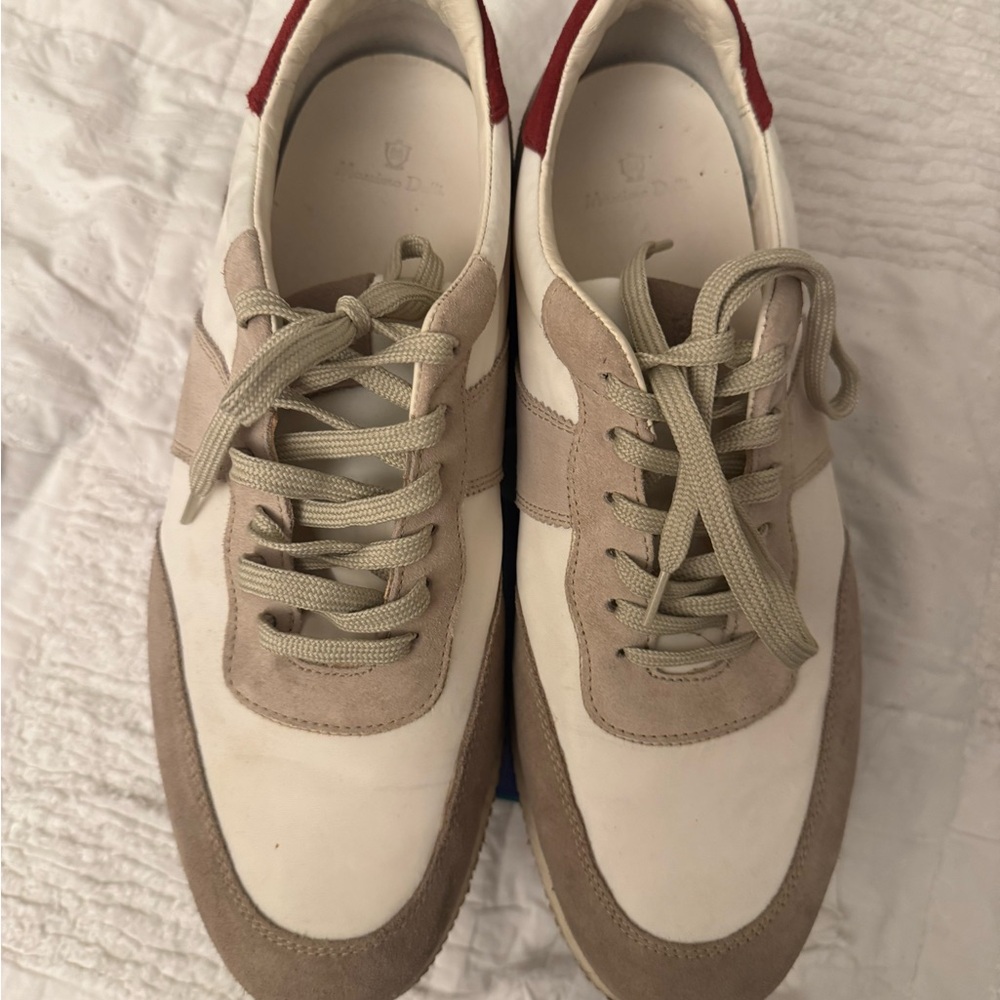 Massimo Dutti Sneakers- like new
